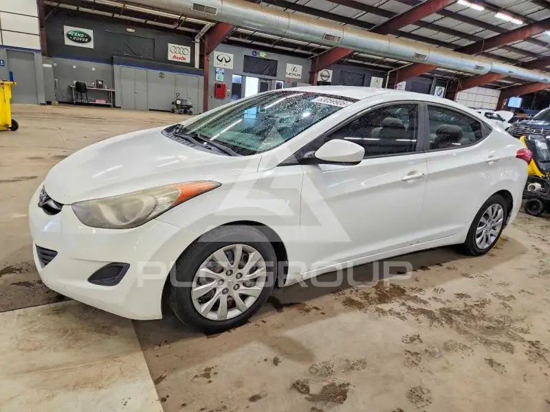 2012 Hyundai Elantra photo