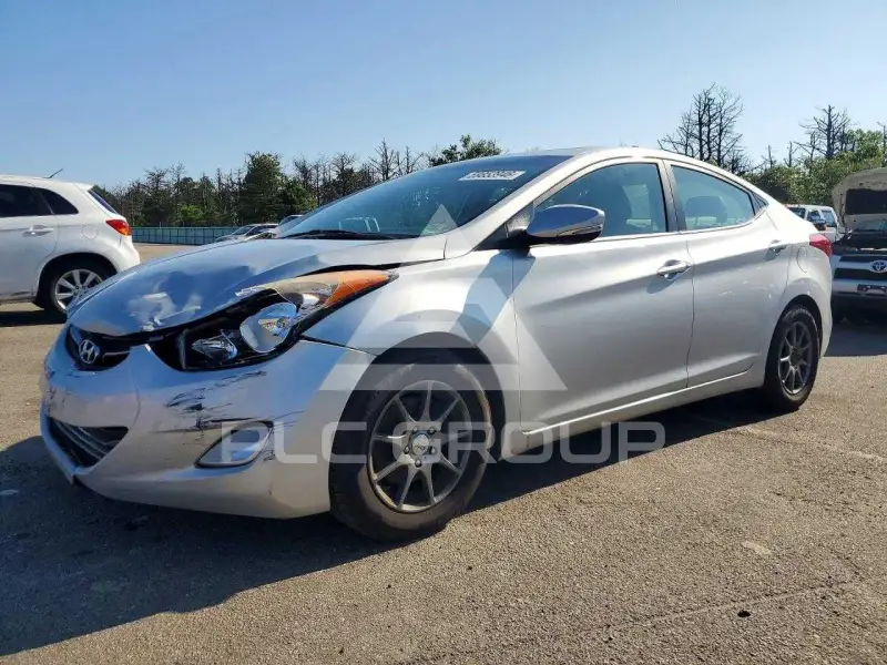 2012 Hyundai Elantra фото