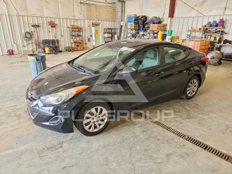 2012 Hyundai Elantra photo
