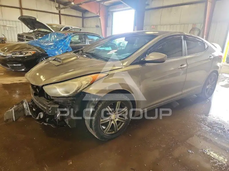 2012 Hyundai Elantra фото