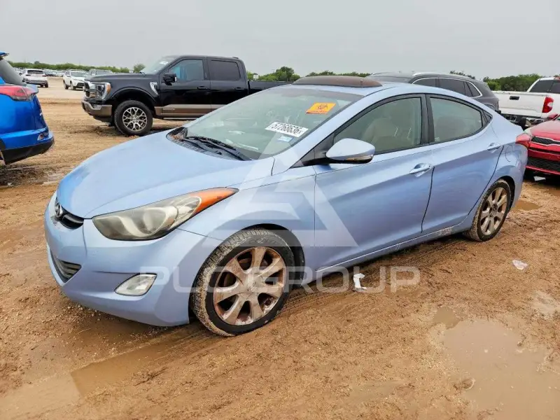 2012 Hyundai Elantra photo