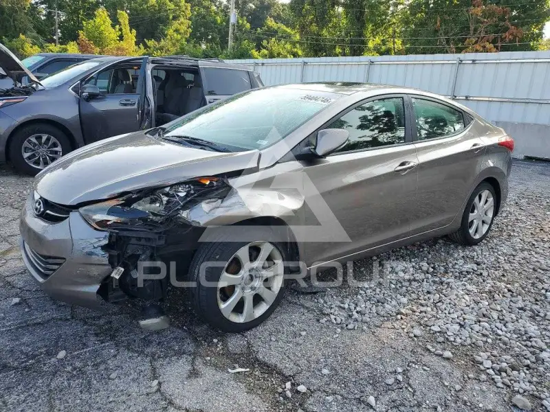 2012 Hyundai Elantra photo