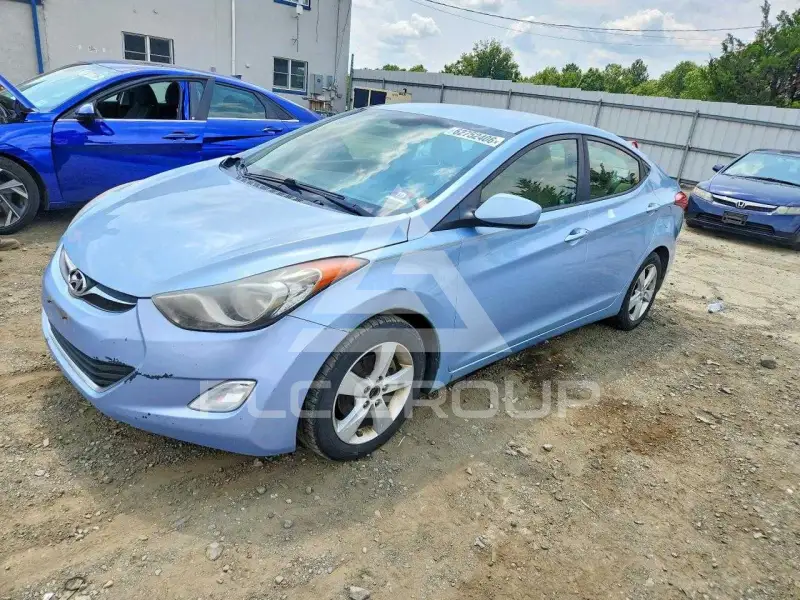 2012 Hyundai Elantra photo