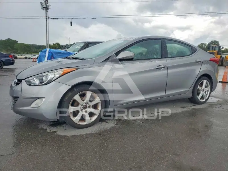 2012 Hyundai Elantra фото