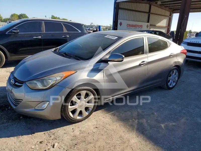 2012 Hyundai Elantra photo