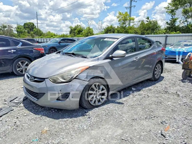 2012 Hyundai Elantra фото