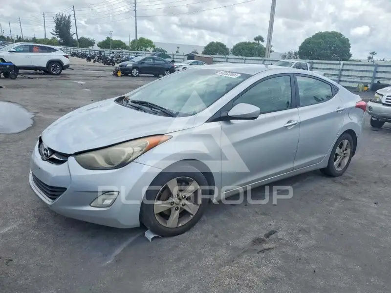 2012 Hyundai Elantra фото