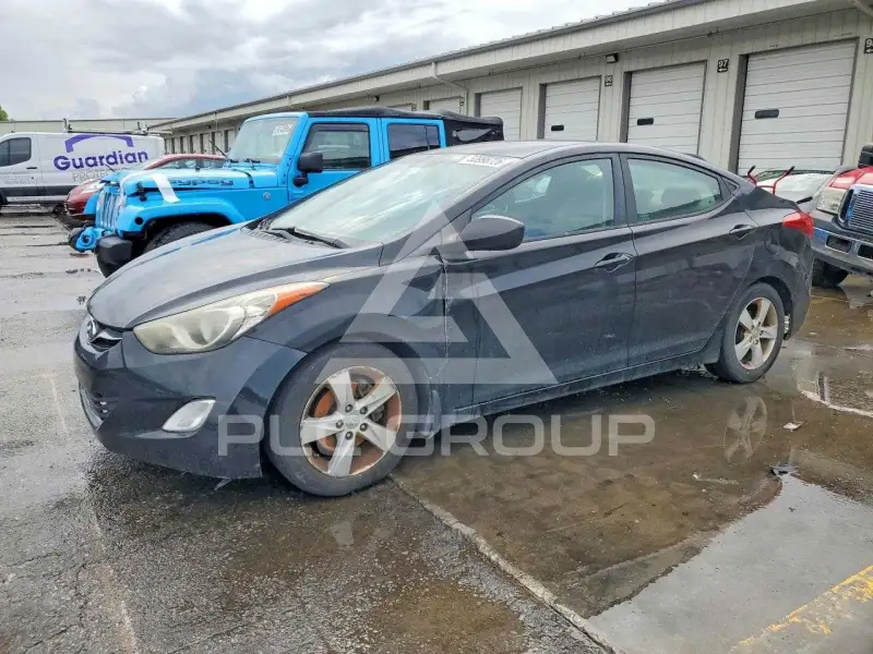 2012 Hyundai Elantra фото