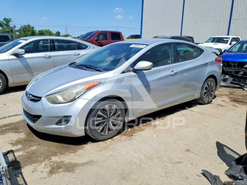 2012 Hyundai Elantra фото