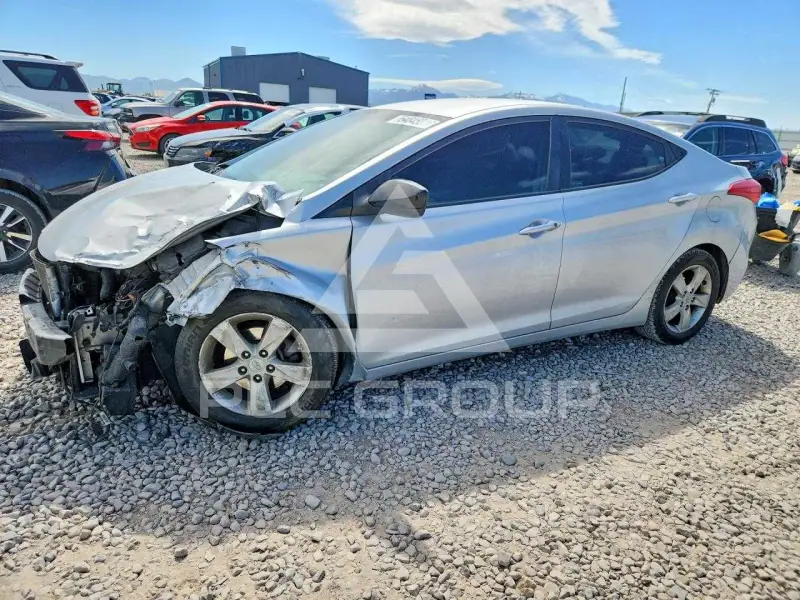 2012 Hyundai Elantra фото