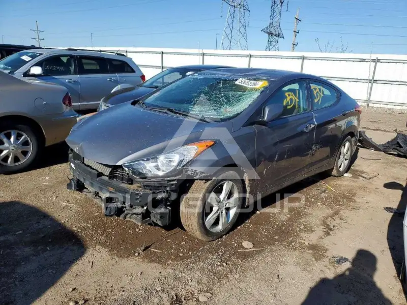 2012 Hyundai Elantra фото