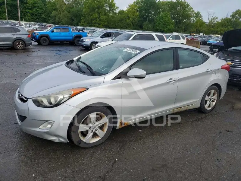 2012 Hyundai Elantra photo