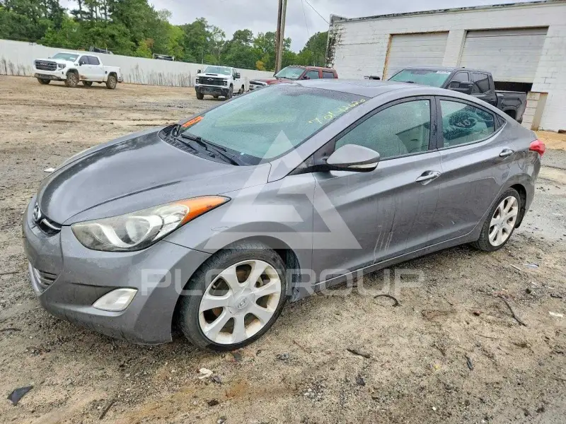 2012 Hyundai Elantra photo
