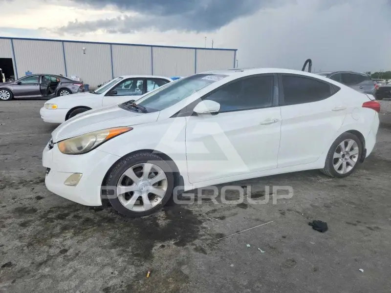 2012 Hyundai Elantra фото