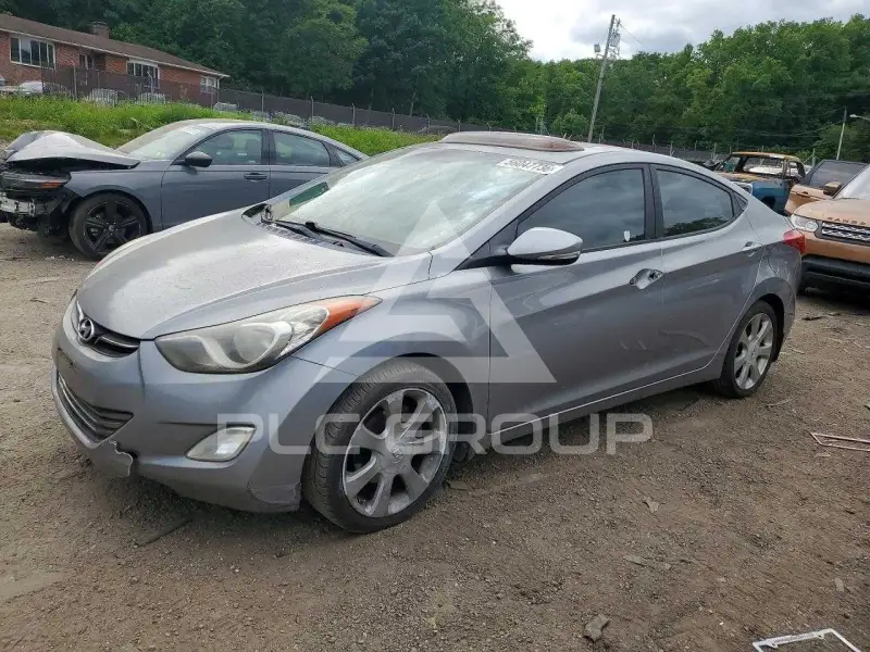 2012 Hyundai Elantra photo