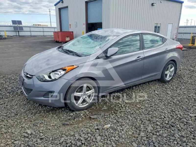 2012 Hyundai Elantra photo