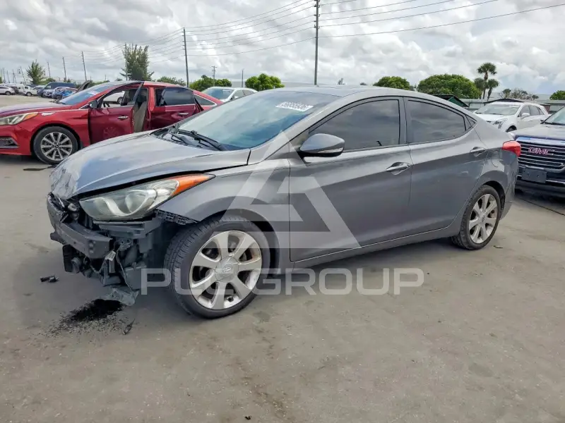 2012 Hyundai Elantra фото