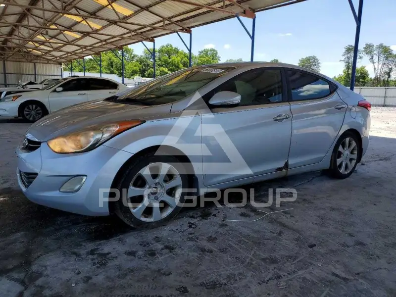 2012 Hyundai Elantra photo