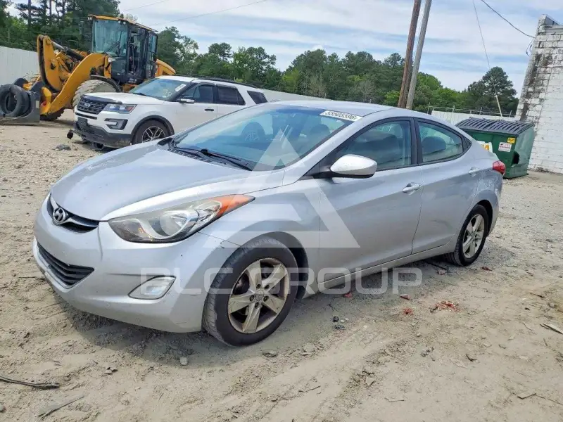 2012 Hyundai Elantra photo