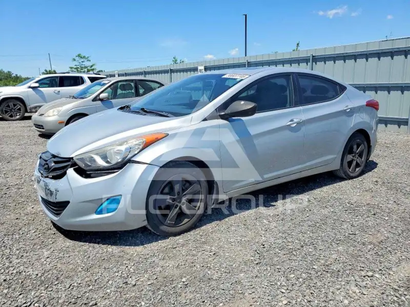 2012 Hyundai Elantra фото