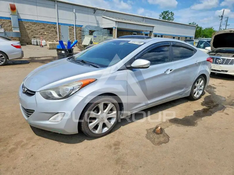 2012 Hyundai Elantra фото
