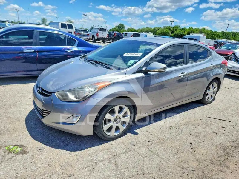2012 Hyundai Elantra фото