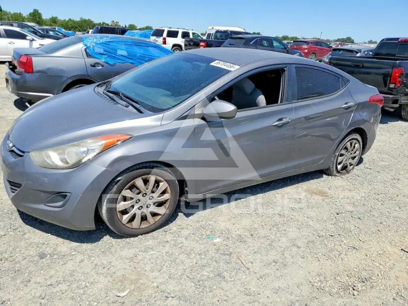 2012 Hyundai Elantra photo