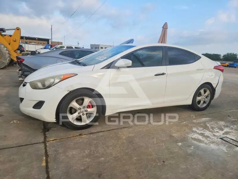 2012 Hyundai Elantra фото