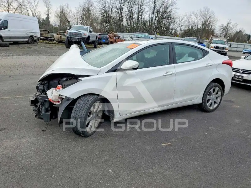 2012 Hyundai Elantra photo