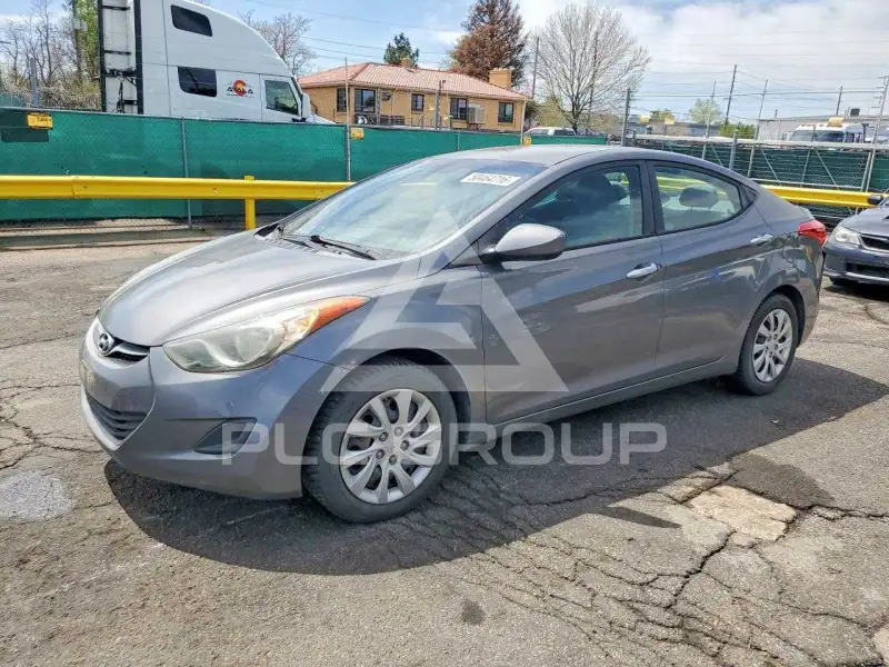 2012 Hyundai Elantra photo
