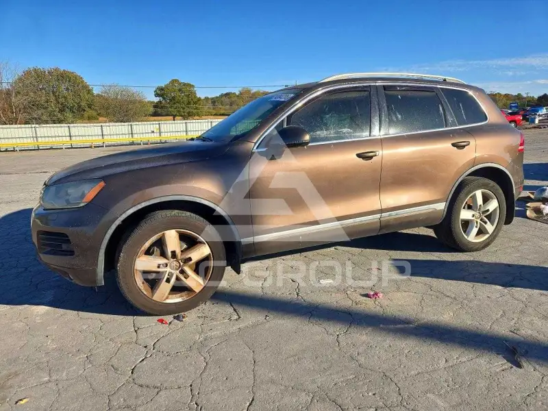 2012 Volkswagen Touareg photo