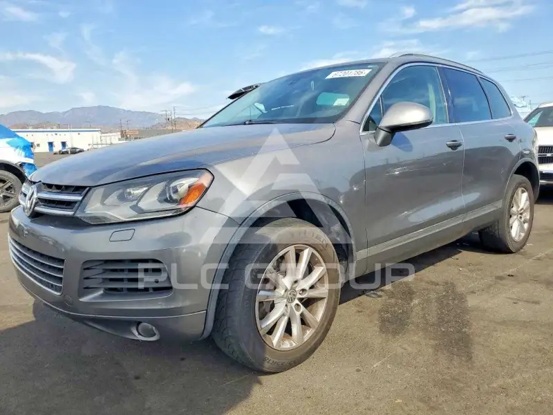 2012 Volkswagen Touareg фото
