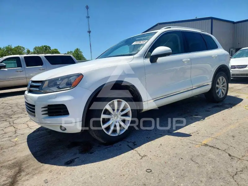 2012 Volkswagen Touareg photo