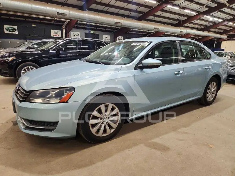 2012 Volkswagen Passat фото