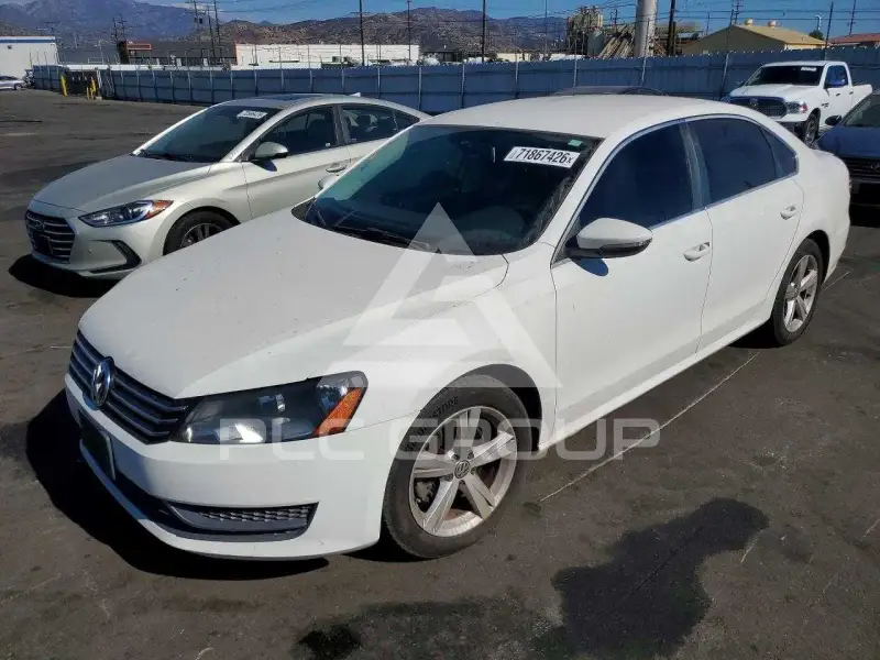 2012 Volkswagen Passat photo