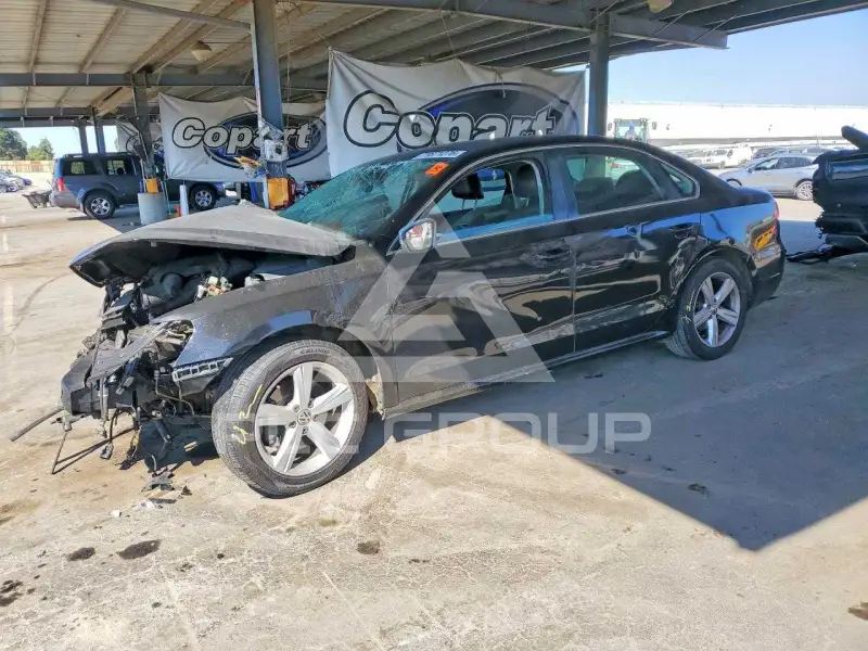 2012 Volkswagen Passat photo