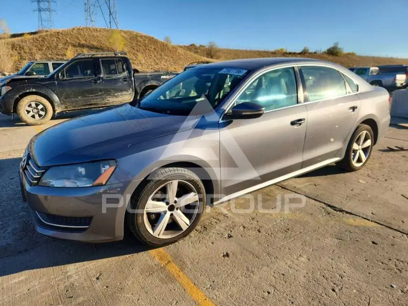 2012 Volkswagen Passat фото