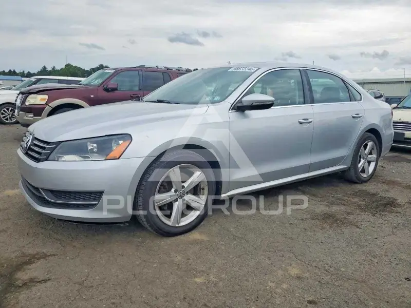 2012 Volkswagen Passat photo