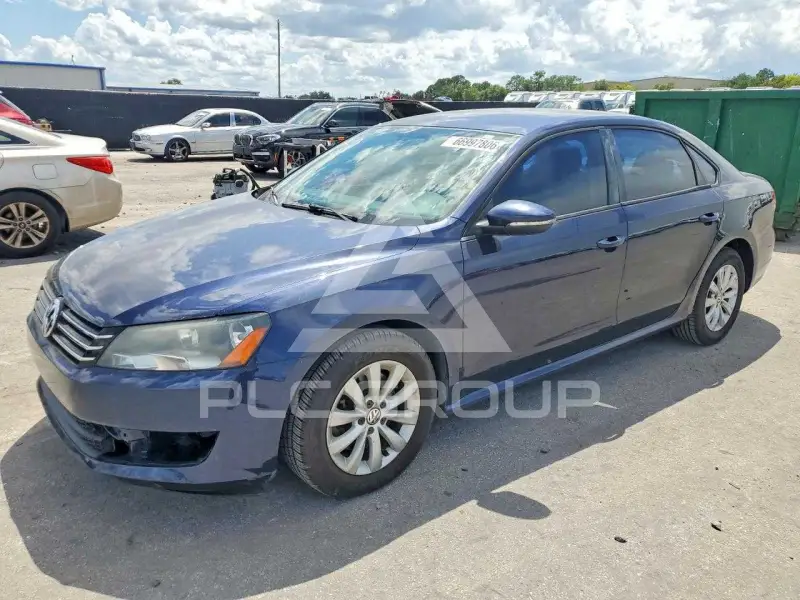 2012 Volkswagen Passat photo