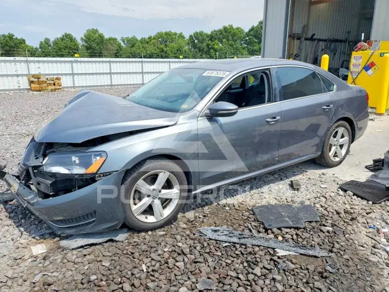 2012 Volkswagen Passat photo