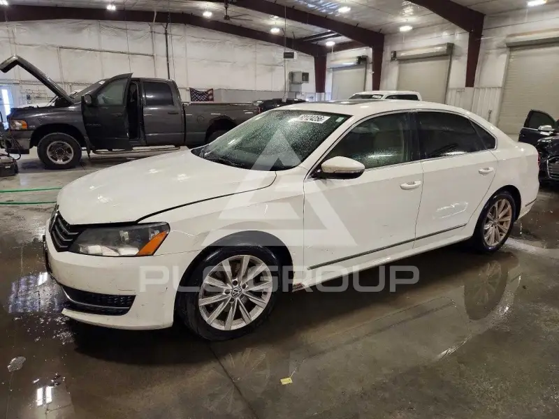 2012 Volkswagen Passat фото