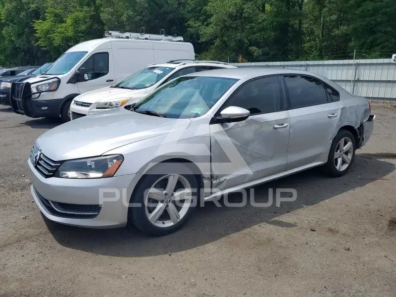 2012 Volkswagen Passat photo