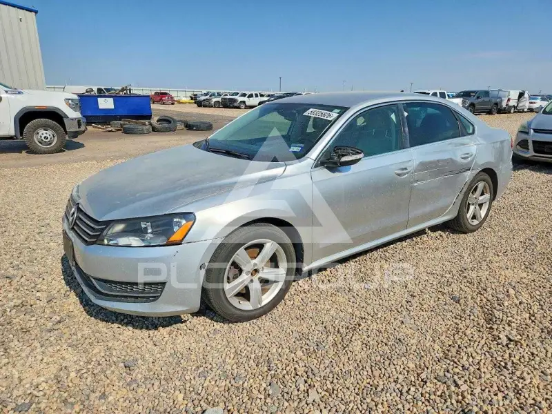2012 Volkswagen Passat photo