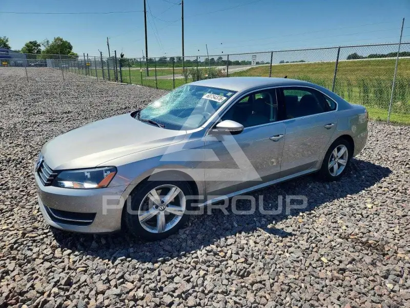 2012 Volkswagen Passat фото