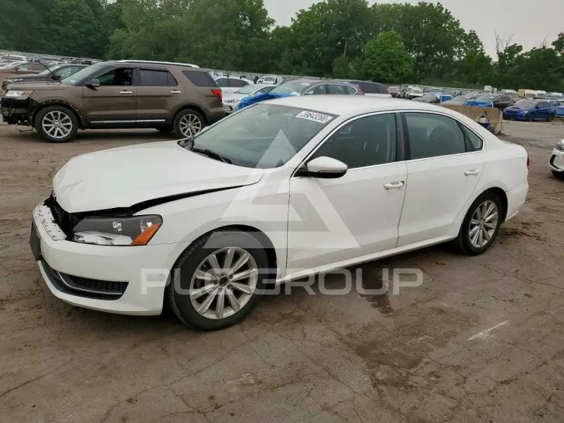 2012 Volkswagen Passat photo