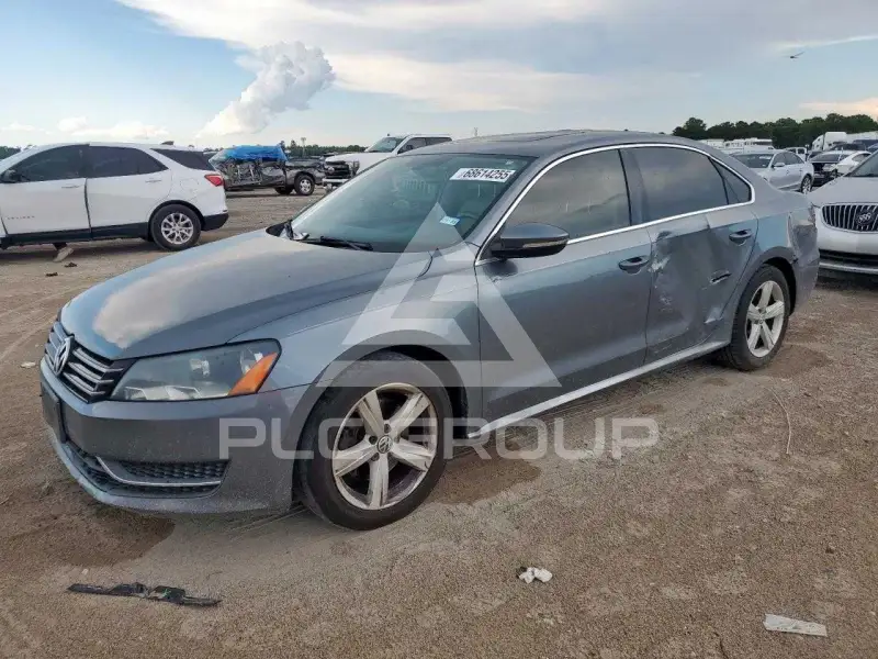 2012 Volkswagen Passat photo