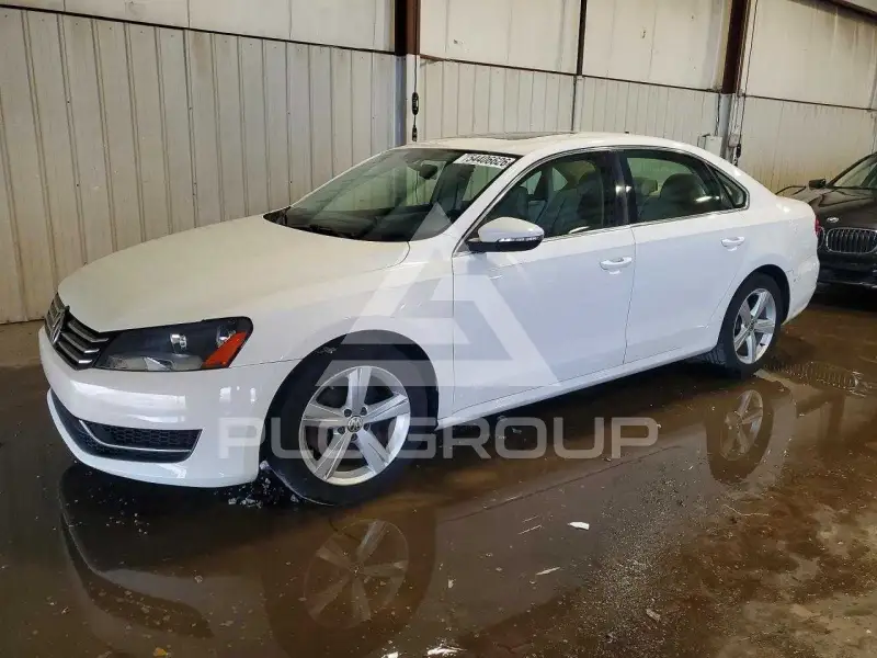 2012 Volkswagen Passat photo