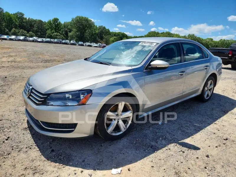 2012 Volkswagen Passat photo