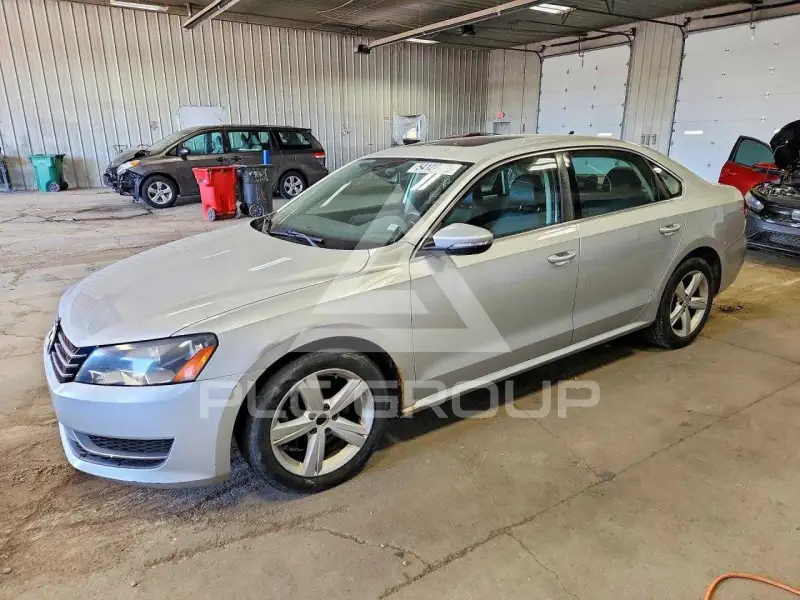 2012 Volkswagen Passat фото