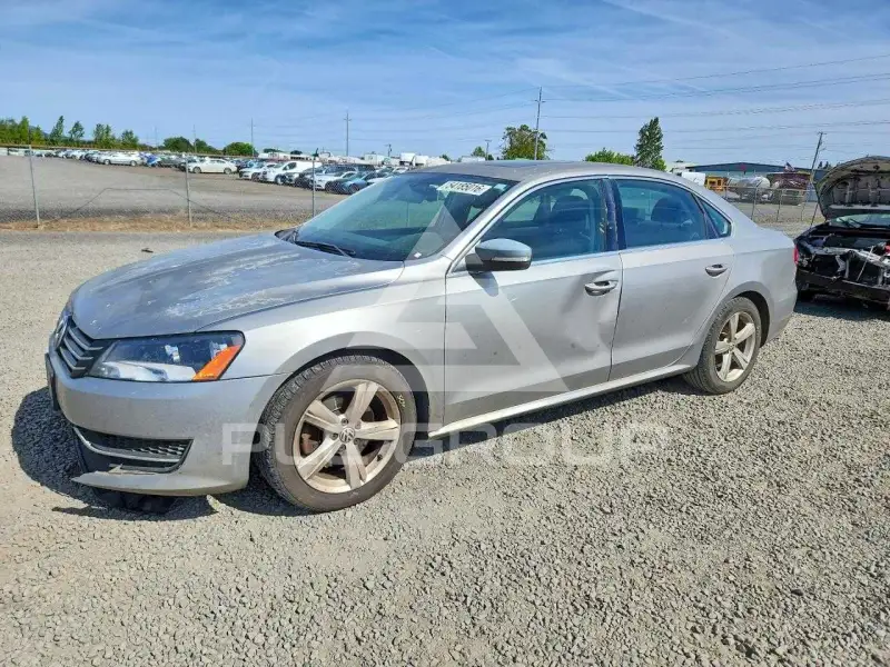 2012 Volkswagen Passat фото